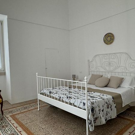 Апартаменты Locazione Turistica Casa Maria Монополи Экстерьер фото